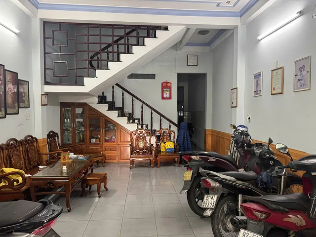 Cần bán căn nhà 3 tầng đường 7m5 Lương Nhữ Hộc - Đối diện trường Đh Ngoại Ngữ Đà Nẵng
