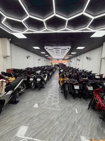 Mặt Tiền Đường Mã Lò nhà DT: 192m² có sẵn 112m² thổ cư ngang 8m giá 19.9 tỷ tại Phường Bình Trị Đông