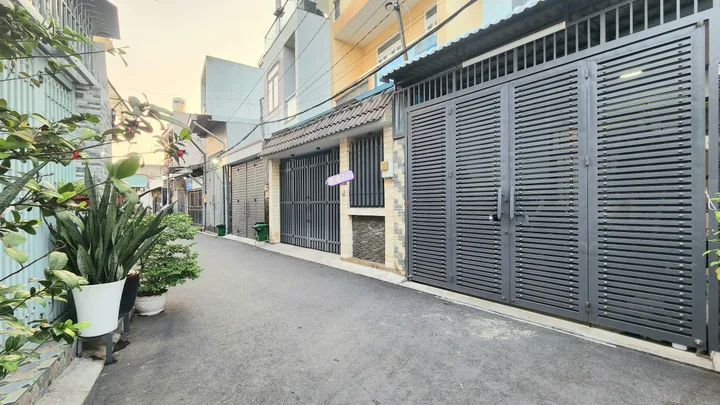 NHỈNH 3T_ ĐẤT TRỐNG 55M2 _P LINH TÂY_ HXH 300M RA PHẠM VĂN ĐỒNG