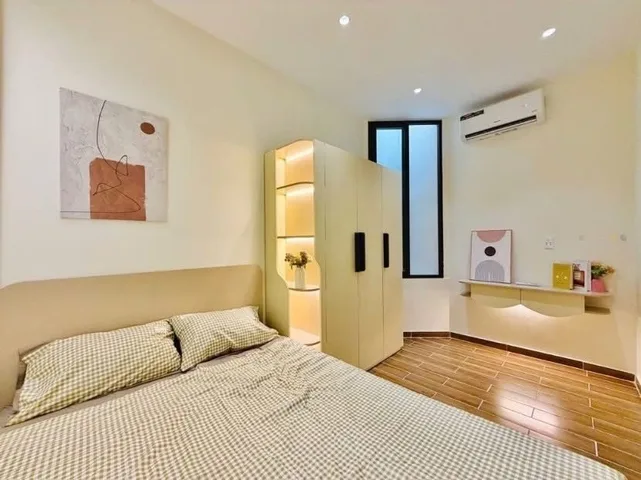 Cần bán gấp căn ở Lê Quang Định phường 7 Quận GV. Diện tích 35,1m2. Giá 2,1 tỷ. Tặng full nội thấy