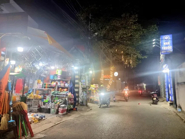 DÃY TRỌ 90M2 ĐÔNG HÒA DĨ AN - SÁT LÀNG ĐẠI HỌC - SỔ RIÊNG KO QUY HOẠCH