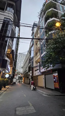 Cho Thuê Nhà Mặt Phố Thái Hà 45M² 5 Tầng 4 Ngủ - Thiết Kế Tầng 1 Thông Sàn Kinh Doanh Đỉnh - Giá Thuê 40tr