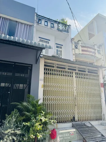 BÁN NHÀ HẺM XE TẢI CÁCH MẶT TIỀN ĐƯỜNG PHÚ ĐỊNH VÀI BƯỚC CHÂN 4X18 GIÁ 5TY90