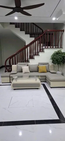 Hiện tại ở Hoàng Nha e còn 1 căn xây mới, 3 tầng, giá tốt: 0835459289
