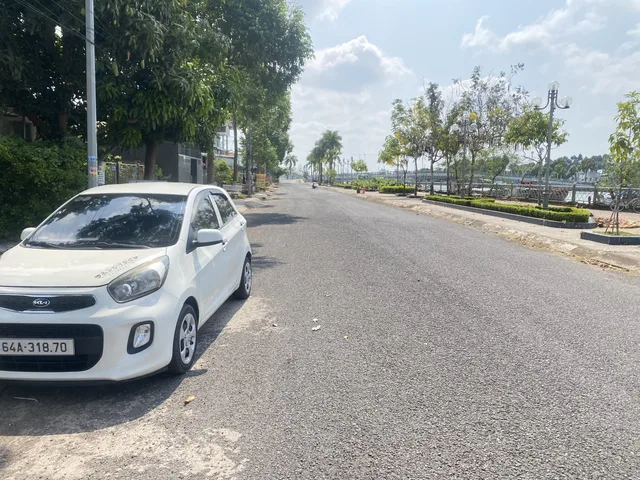 Bán đất 894.2m² có sẵn 800m² thổ cư ngang 26m giá 16.09 tỷ tại Đường Nhựa Phường Long Châu