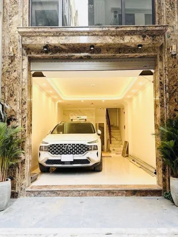 Bán nhà 40m² full thổ cư ngang 4Mm giá 21.5 tỷ tại Phường Cầu Giấy