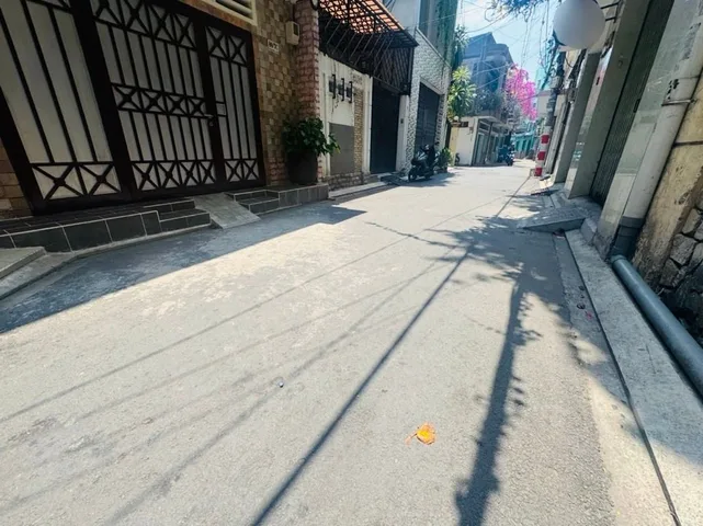 HIẾM BẢY HIỀN - NGUYỄN BÁ TÒNG - Ô TÔ ĐỖ CỬA - 40M2 - CHỈ 5.X TỶ