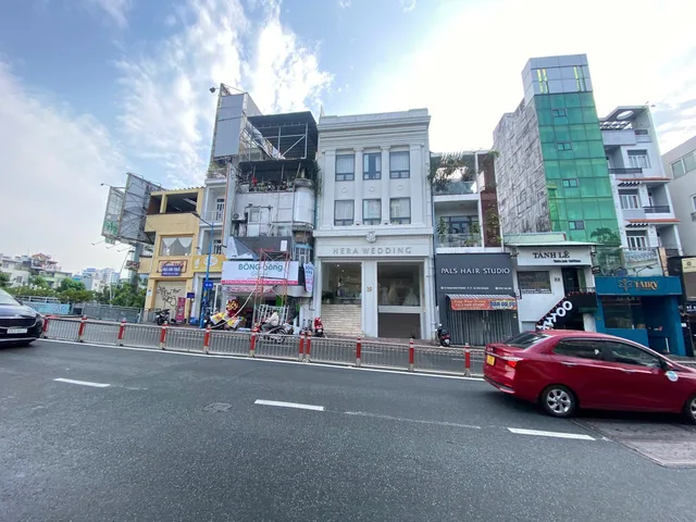 Bán Nhà Mặt tiền 17-19 Phan Đình Phùng – Giá 40 tỷ.
