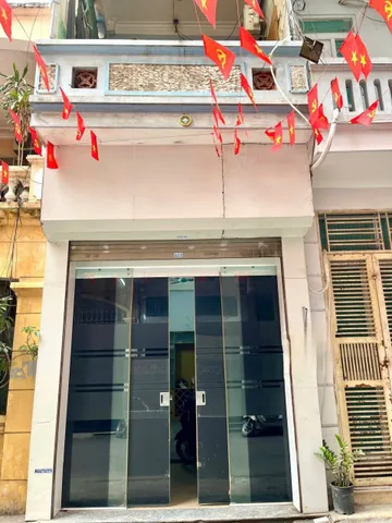 Cho Thuê Nhà Khương Trung - Thanh Xuân 50M² 3 Ngủ - Nội Thất CB - Giá Thuê 12tr