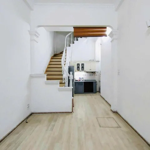 Cho Thuê Nhà Phố Đội Cấn - Ba Đình 30M² 4 Tầng - Nội Thất CB - Giá Thuê 12tr
