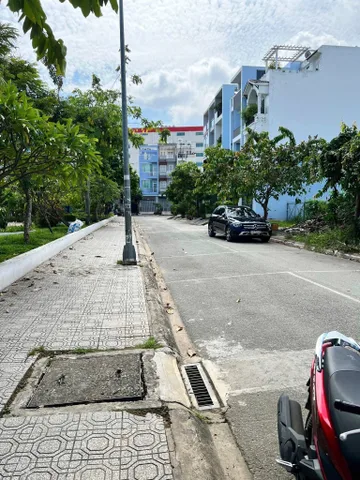 Đất nền 100m2 giá chỉ 2 tỷ 150 triệu khu dân cư Phú Lợi đường Phạm Thế Hiển, phường 7, quận 8.