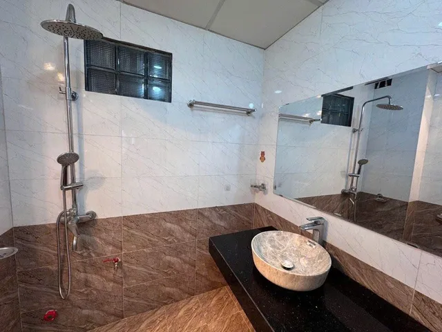 Siêu hiếm! bán nhà 5 tầng Phú Mỹ dân xây kiên cố, ra phố vài bước chân, mới 95 % giá 7.X tỷ