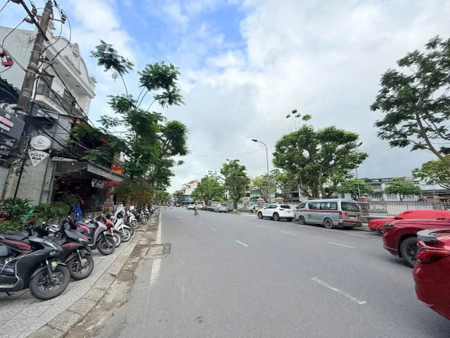 BÁN ĐẤT MẶT TIỀN NGUYỄN HUỆ – VỊ TRÍ KINH DOANH ĐẮC ĐỊA