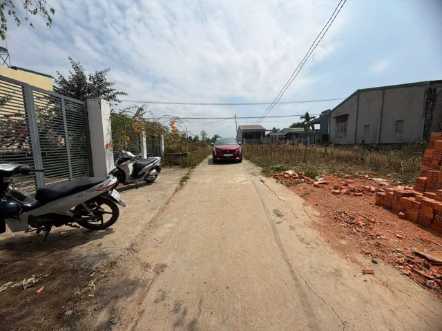 LÔ ĐẤT RẺ NHẤT THÔN 8 CƯÊBUR