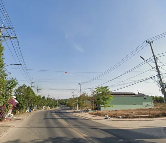 Bán đất mặt tiền đường Trần Hưng Đạo, Sa Thầy, 2.85tỷ, 100m2, Chính chủ