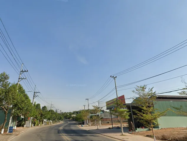 Đất mặt tiền đường Trần hưng Đạo, diện tích 317m2, thổ cư 100m
đường rộng xe hơi chạy thoải mái