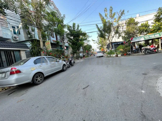 Bán nhà trọ 200m² full thổ cư ngang 10m giá 6.8 tỷ tại KDC Quân Báo, Phường Long Tuyền
