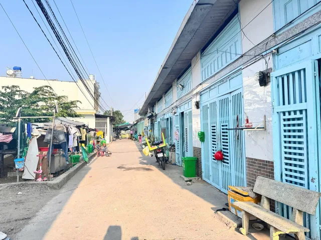 Bán đất 987m² có sẵn 288m² thổ cư ngang 8m giá 2.2 tỷ tại Xã Đức Hòa
