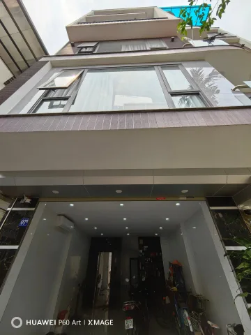 Bán nhà 41,5m² full thổ cư ngang 4,5m giá 11.45 tỷ tại Đường An Dương Vương Phường Phú Thượng