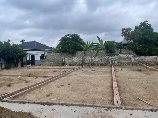 Cần tiền mua vàng em quyết định bán lô đất 3 mặt tiền ở Phường Lưu Kiếm 
Giá : nào cũng bán 
Liên hệ ngay 0898266583 
Để sở hữu ạ !