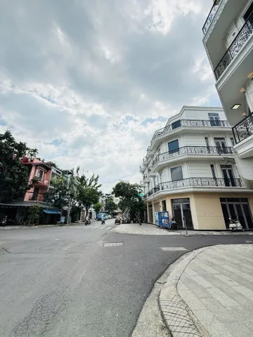Bán nhà 3 Tầng Trịnh Định Trọng Tân Phú