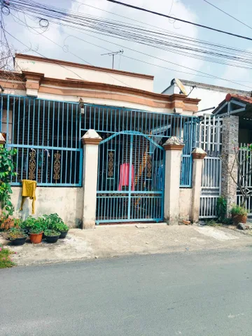 Bán 3 căn nhà cấp bốn liền kề 1/ngắn đường Tỉnh Lộ 8 trung tâm xã Tân Thạnh Tây Củ Chi TPHCM, DT: 15x20m.