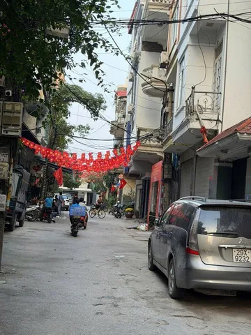 Bán Nhà Giải Phóng. Hoàng Mai. 7 Tầng Thang Máy. Ô Tô. DT 76m2. MT 4.1m. Giá 25.6 Tỷ.