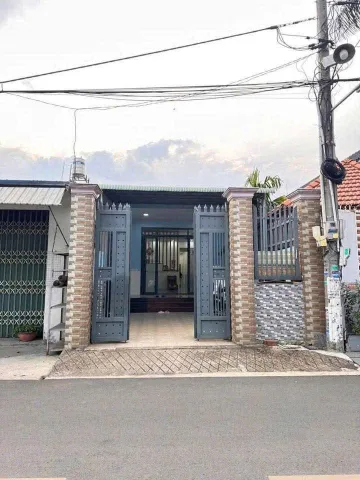 🟦BÁN NHÀ GẤP C4 GẦN NƯỚC MÍA VƯỜN CAU CỦ CHI DT 100M2 CÓ SỔ RIÊNG.