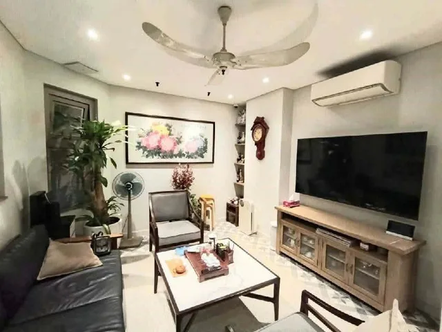 NHÀ PHỐ HÀO NAM 6 TẦNG THANG MÁY_GẦN PHỐ_35m2_LÔ GÓC_NHÀ MỚI ĐẸP VỀ Ở NGAY, hơn 11 tỷ