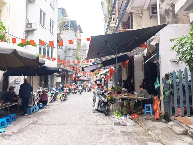 Bán nhà Văn Cao 57m² full thổ cư ngang 5.2m giá 15.95 tỷ tại Đường Văn Cao Phường Ngọc Hà (MUA/BÁN BĐS nhắn tin Zalo 0862299066)