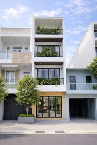 🍀MẶT PHỐ TÊN LỬA - TĂNG FULL NỘI THẤT CAO CẤP XỊN SÒ - NHÀ 5 TẦNG
