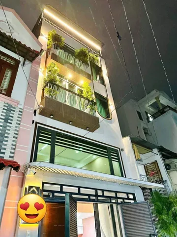 Nhà đẹp ở Hoàng Hoa Thám giá 2tỷ4/49,7m2 Bình Thạnh. Nhà full nội thất, sổ hồng riêng