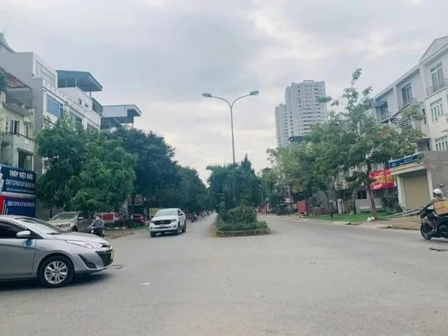 📦 CHO THUÊ KHO – XE TẢI, XE CONT VÀO THOẢI MÁI – VÂN CANH 🚛