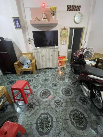 NHÀ GIÁ TỐT GIÁP TÊN LỬA – 29M² – 1 TRỆT 1 LẦU – Ở NGAY
☎️0368123186
🏠 Công năng: 1 trệt 1 lầu gồm phòng khách, bếp, 3PN (có phòng ngủ dưới trệt phù hợp người lớn tuổi), nhà thoáng, dễ bố trí.

📐 Diện tích: 29m² (ngang 2.5m x dài 6m).

📍 Vị trí: Ngu