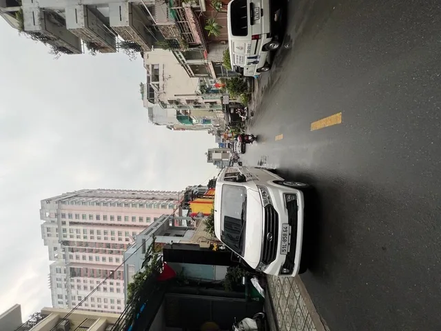 Bán nhà 8 Tầng MT Cao Đạt Quận 5