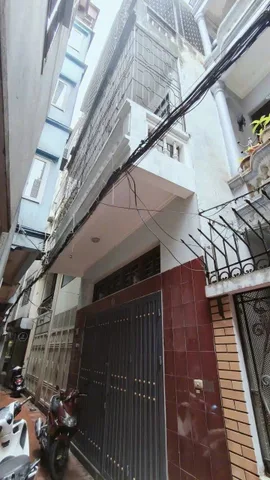 Cho thuê nhà ngõ Quan Nhân Thanh Xuân HN
• Diện tích ; 50m² × 3 tầng-14tr/1tháng