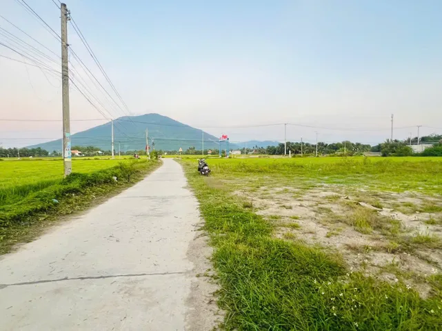 0938113403 Bán đất 1179.8m² ngang 30m giá 5.5tỷ tại Phường Ninh Hòa Z433