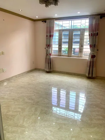 Chính chủ bán nhà 2 tầng ngay ngã 4 Bình Trị Đông, quận Bình Tân - đường xe hơi