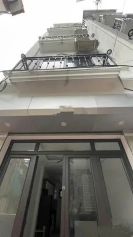 Cho Thuê Nhà Đường Âu Cơ - Tây Hồ 30M² 5 Tầng 4 Ngủ - Full Nội Thất - Giá Thuê 13tr