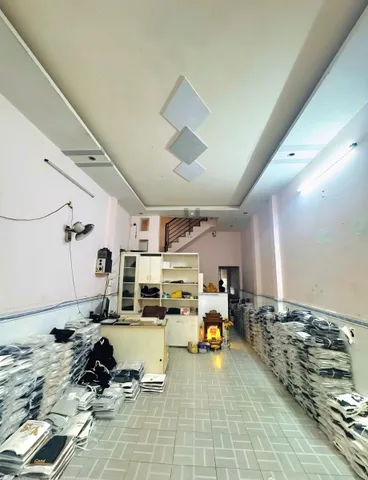BÁN NHÀ ĐẸP SÁT TÂ.N KỲ TÂN QUÝ - ĐƯỜNG XE TẢI - ( 4X18M )