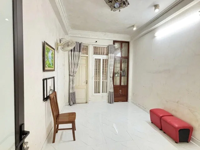 Cho thuê nhà riêng Trung Văn, Nam Từ Liêm 32m x 5T giá 11tr Ở NHÓM