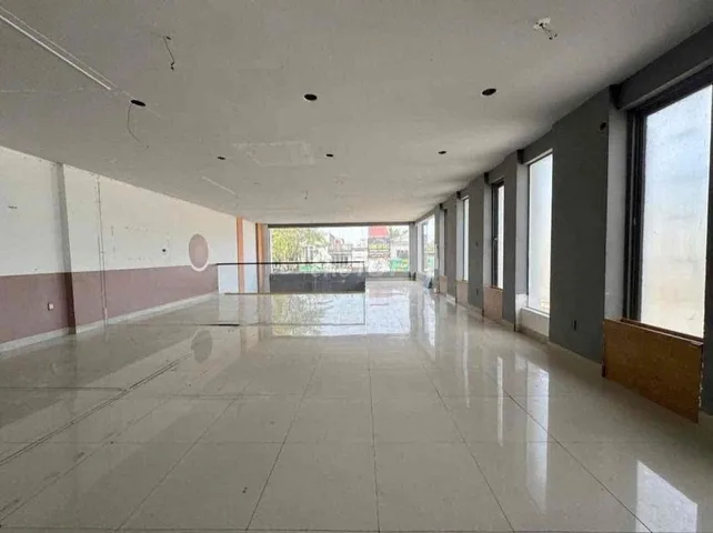 Cho thuê lô góc MBKD gần ngã 6 - Thủ Dầu Một, Bình Dương