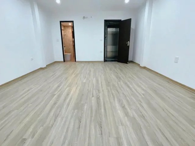 Cho Thuê Nhà Ngõ 32 An Dương - Tây Hồ 35M² 5 Tầng 4 Ngủ - Thang Máy - Nội Thất CB - Ở, Kinh Doanh Dịch Vụ - Giá Thuê 18tr