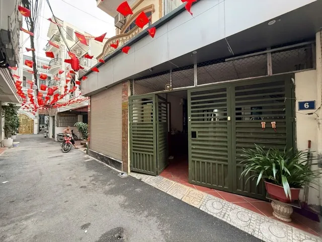 Bán đất nguyễn văn linh 54M ô tô vào ra long biên