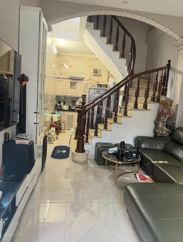 Cho Thuê Nhà 38M² 5 Tầng 3 Ngủ - Full Nội Thất/ Đường Trần Khát Chân - Hai Bà Trưng - Giá Thuê 16tr
