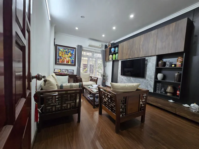 💥 Duy nhất 1 căn Trích Sài đẹp, thoáng, 3 bước ra hồ, view Hồ Tây, 13.5 tỷ