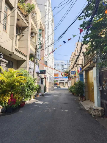 Bán nhà 3 tầng khu an ninh yên tĩnh - HXH - ngang 4m - ngay đường Lê Đức Thọ và Nguyễn Văn Lượng