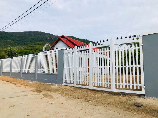 0938113403 Bán đất 1303m² có sẵn 140m² thổ cư ngang 18.31m giá 5.2 tỷ tại Phường Ninh Hòa Z425