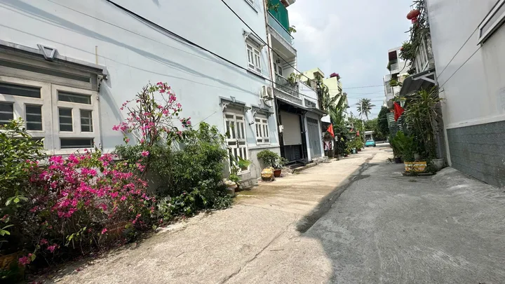 NHÀ 4 TẦNG, 4 PHÒNG NGỦ, CHỈ 5,3 TỶ - GẦN CHỢ MINH PHÁT, TX 22, Q.12