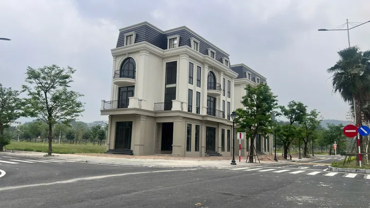 Nhượng suất ngoại giao lk10-01 dự án Centreville Lương sơn